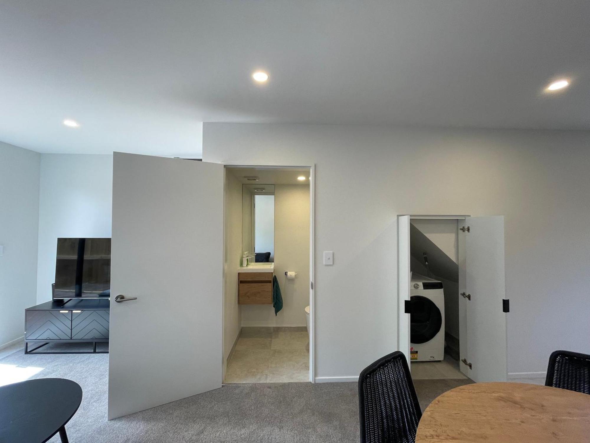 Luxury 2 Bedroom Townhouse Opposite Merivale Mall Christchurch Exterior photo